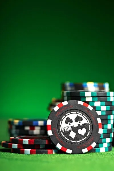 lux88 mobile app interface showing football markets and live casino options